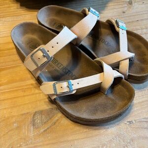 Birkenstock Mayari, Size 36 Regular, Light Rose